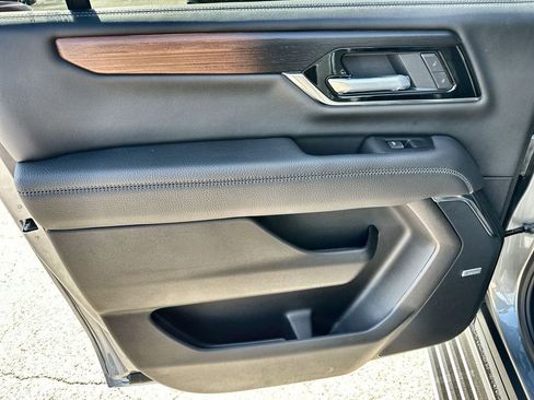 New 2026 GMC Yukon XL Denali w/ Denali Reserve Package AWD/4WD image 15