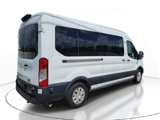 Used 2024 Ford Transit 350 XLT RWD image 4