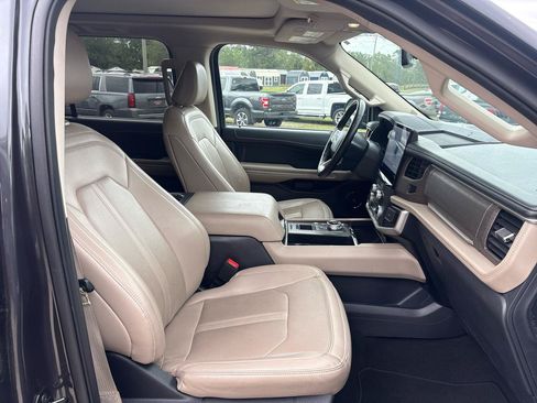 Used 2024 Ford Expedition Max Limited RWD image 22