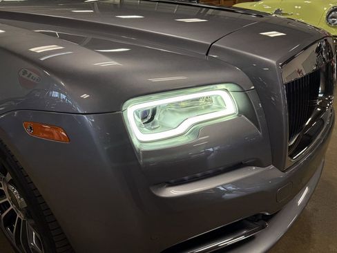 Used 2019 Rolls-Royce Dawn image 48