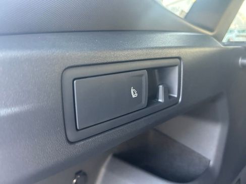 New 2026 Volkswagen Tiguan SE R-Line image 46