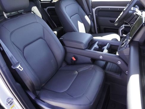 New 2026 Land Rover Defender 110 X-Dynamic SE AWD/4WD image 24