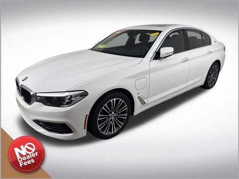Used 2018 BMW 530e w/ Premium Package 2 RWD image 8