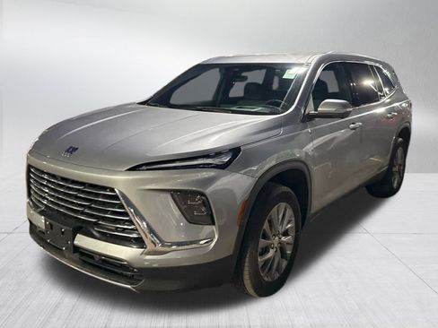 Used 2026 Buick Enclave Preferred w/ Power Package image 3