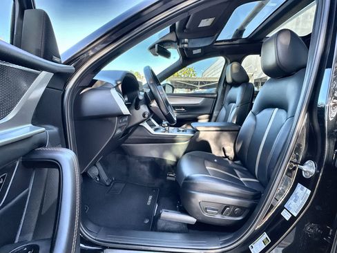 Used 2025 MAZDA CX-90 3.3 Turbo S w/ Premium Package image 2