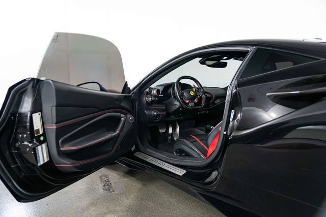 Used 2022 Ferrari F8 Tributo RWD image 14