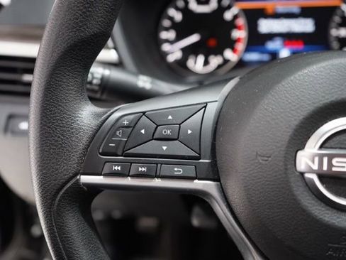 Used 2023 Nissan Altima 2.5 SV image 22