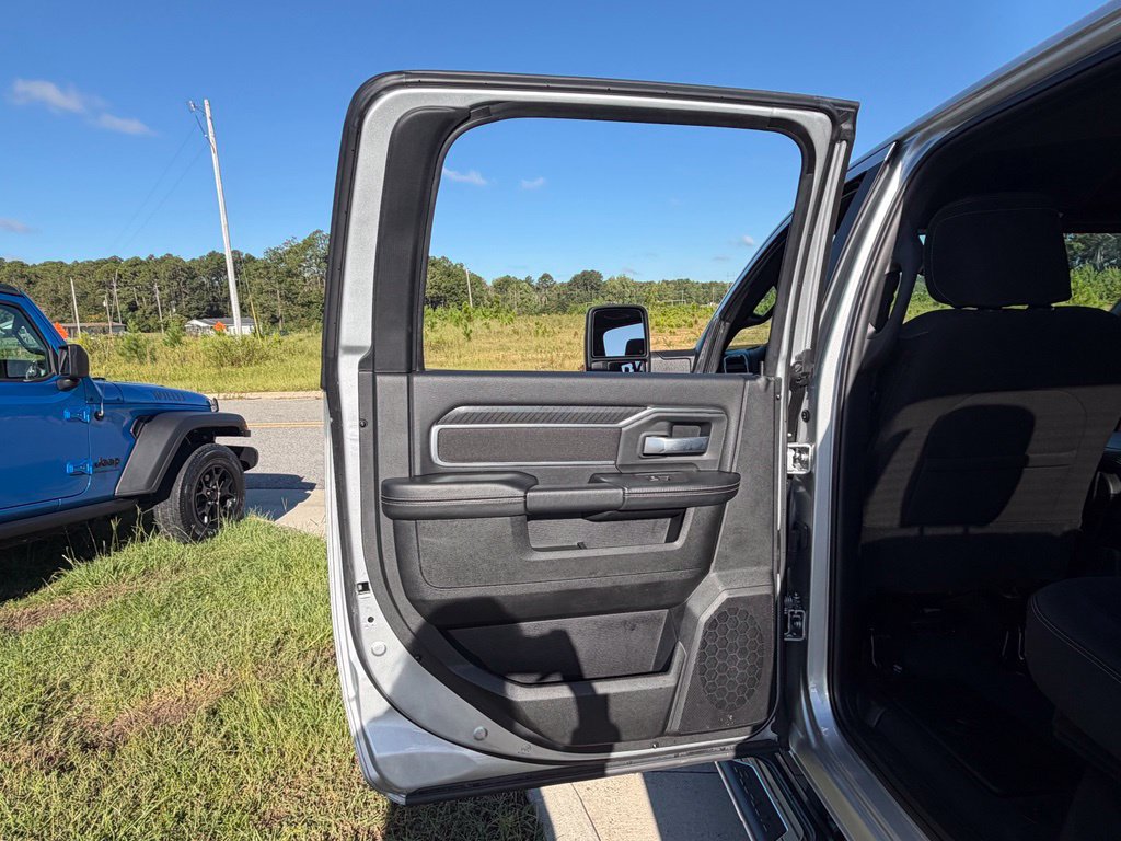 Used 2026 RAM 2500 Big Horn AWD/4WD image 50