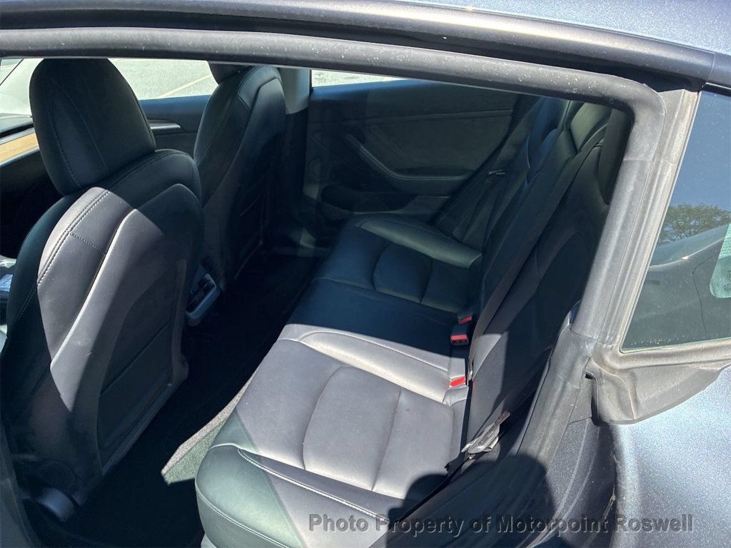 Used 2022 Tesla Model 3 RWD image 2