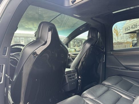 Used 2016 Tesla Model X P90D image 19