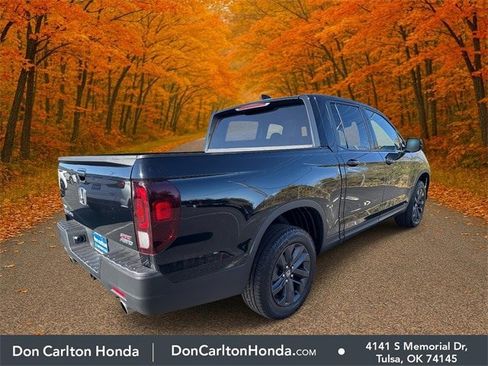 Used 2023 Honda Ridgeline Sport image 4