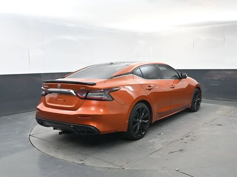 Used 2020 Nissan Maxima SR w/ Sport Mat Group image 5