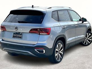 Used 2022 Volkswagen Taos SE video 2