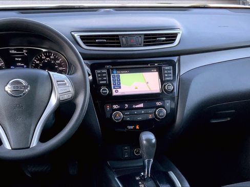 Used 2014 Nissan Rogue SV w/ SV Premium Package image 7