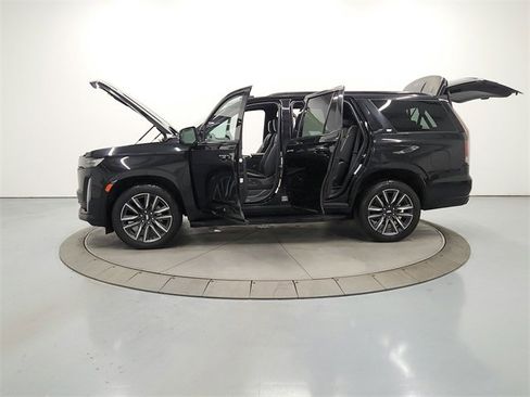 Used 2023 Cadillac Escalade Sport image 12