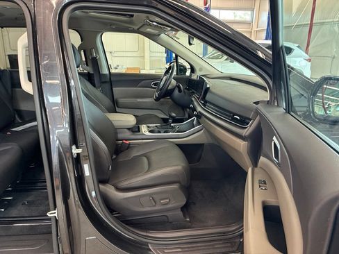 Certified 2026 Kia Carnival SX FWD image 19