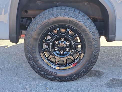 Certified 2024 GMC Sierra 1500 AT4X w/ AT4X AEV Edition AWD/4WD image 12