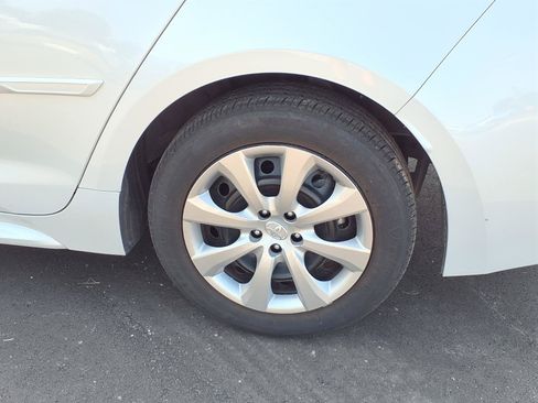 Certified 2025 Toyota Corolla LE FWD image 19