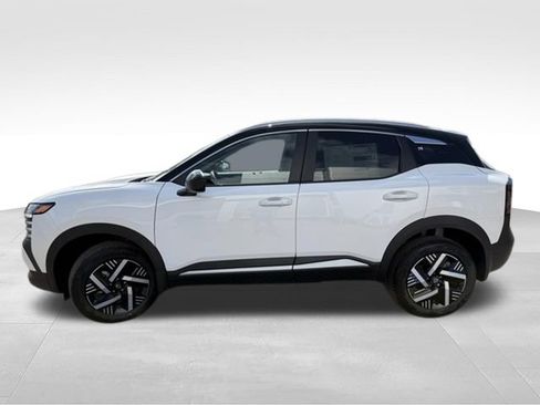 New 2026 Nissan Kicks SV FWD image 4