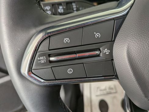 Used 2026 Chevrolet Equinox ACTIV w/ Convenience Package III AWD/4WD image 22