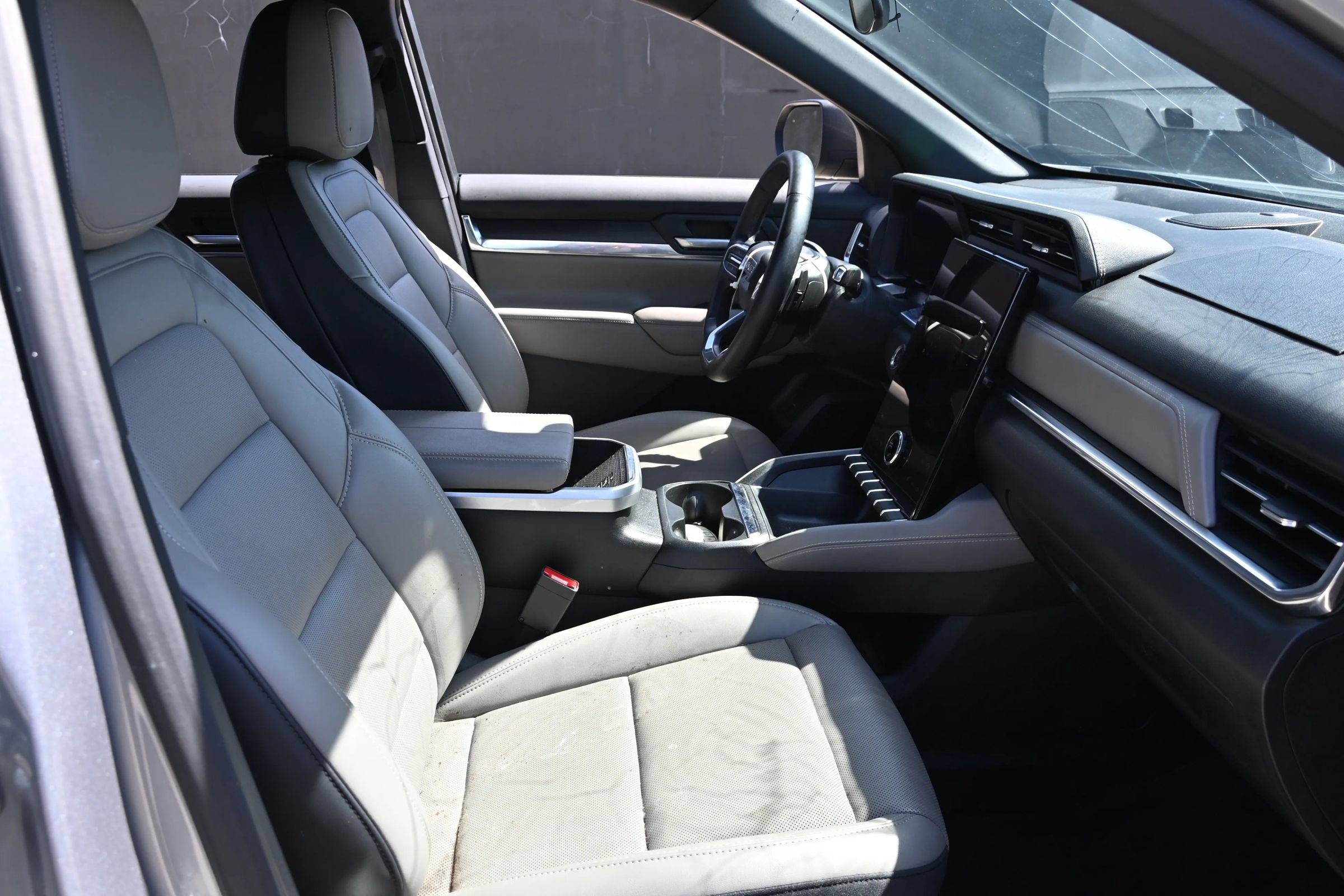 Used 2026 GMC Terrain Elevation w/ Elevation Premium Package FWD image 10