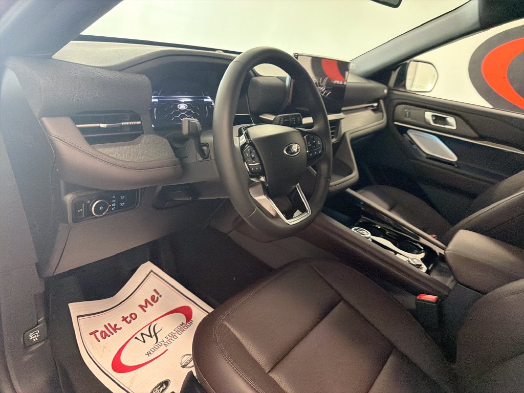 New 2026 Ford Explorer Platinum RWD image 13