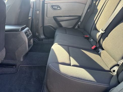 Used 2023 Nissan Rogue S AWD/4WD image 24