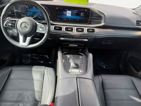 Used 2022 Mercedes-Benz GLS 450 4MATIC image 9