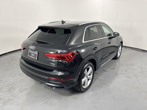 Used 2022 Audi Q3 2.0T Premium Plus w/ Premium Plus Package AWD/4WD image 36