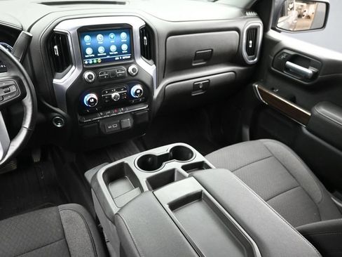 Used 2022 GMC Sierra 1500 Elevation w/ X31 Off-Road Package AWD/4WD image 15
