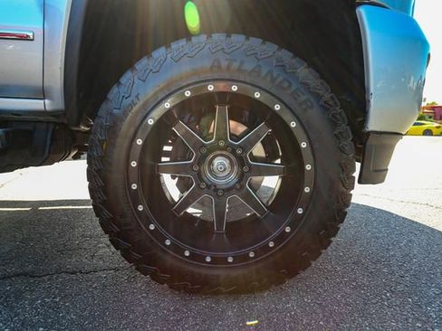 Used 2019 GMC Sierra 2500 Denali w/ Duramax Plus Package AWD/4WD image 40