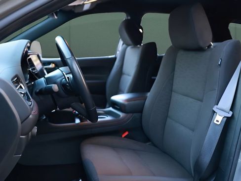 Used 2025 Dodge Durango GT AWD/4WD image 2