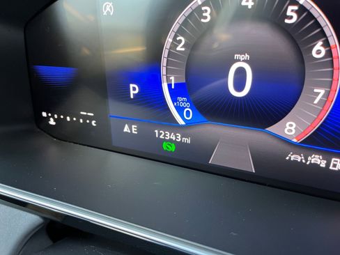 Used 2025 Volkswagen Jetta SE image 40