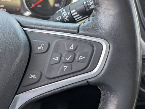 Used 2022 Chevrolet Equinox LT FWD image 25