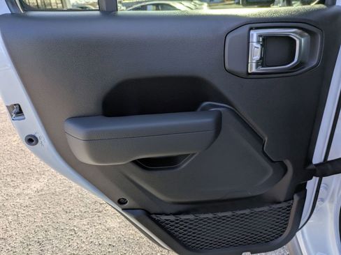 New 2026 Jeep Gladiator Willys image 21