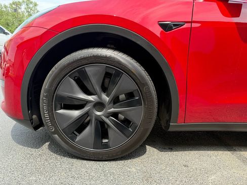 Used 2023 Tesla Model Y Long Range image 24