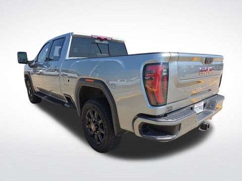Used 2024 GMC Sierra 2500 AT4 w/ AT4 Premium Plus Package AWD/4WD image 7
