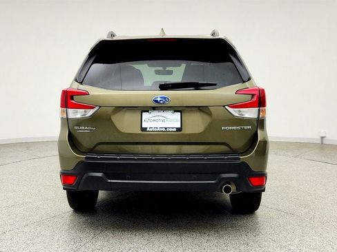 Used 2023 Subaru Forester Limited AWD/4WD image 6
