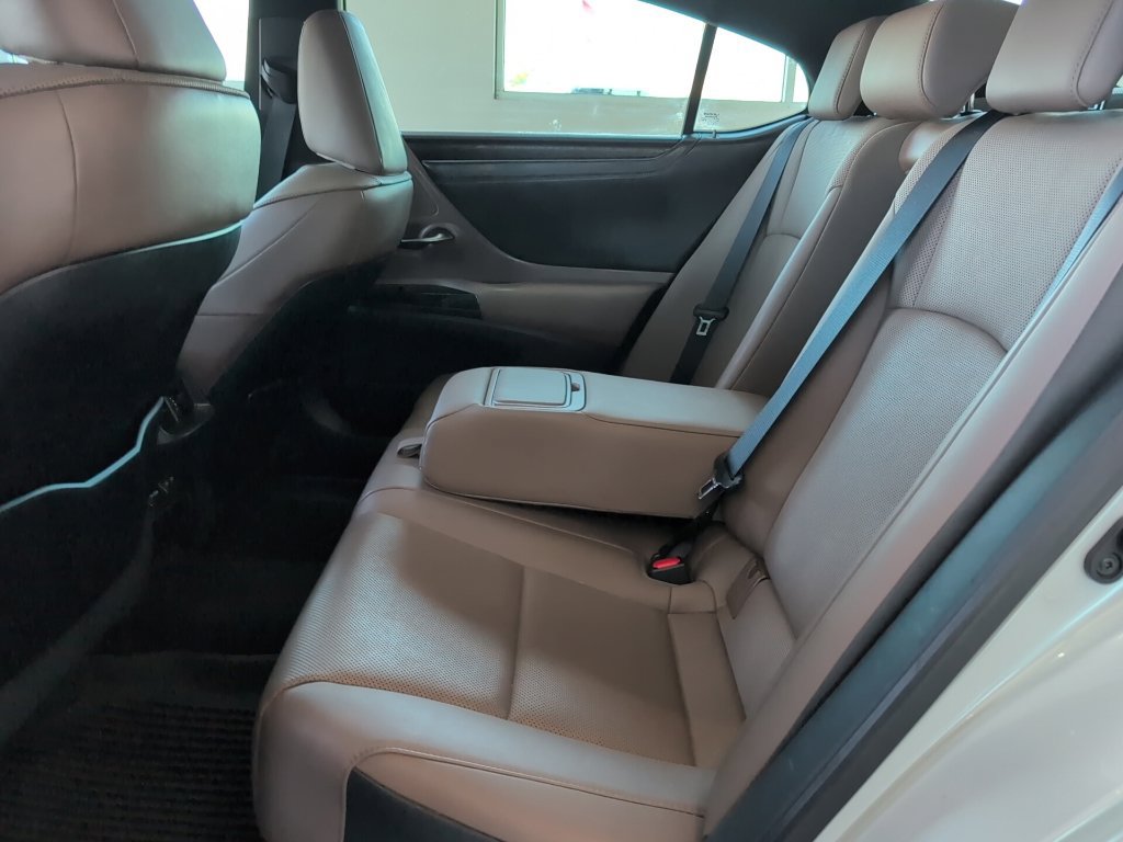 Used 2022 Lexus ES 350 w/ Premium Package FWD image 16