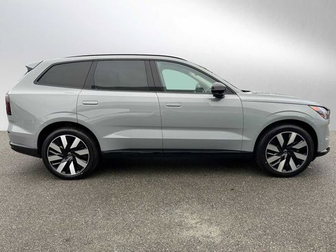 New 2025 Volvo EX90 Ultra image 2
