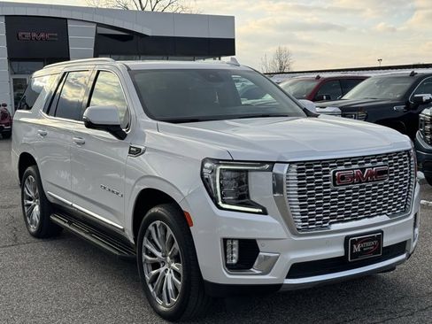 Used 2023 GMC Yukon Denali image 7