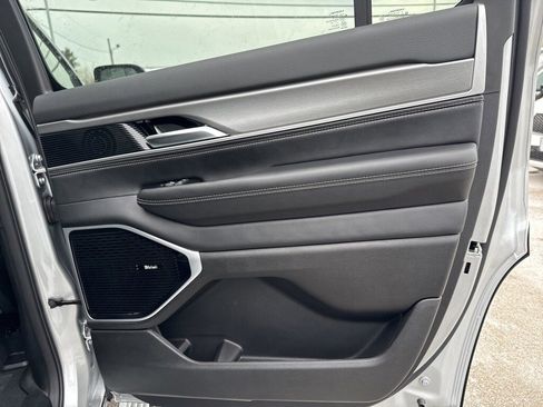 New 2026 Jeep Grand Wagoneer Limited image 30