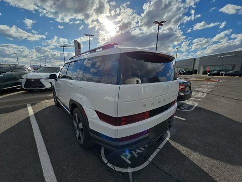 Used 2025 Hyundai Santa Fe Limited image 6