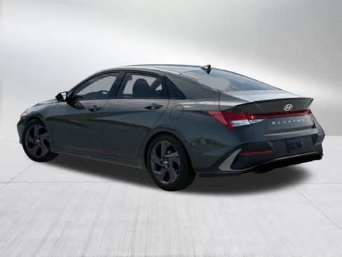 New 2026 Hyundai Elantra SEL Sport FWD image 5
