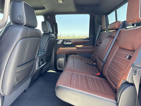 New 2026 GMC Sierra 2500 Denali Ultimate w/ Max Trailering Package AWD/4WD image 25