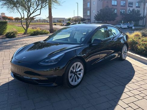 Used 2021 Tesla Model 3 Standard Range Plus image 6