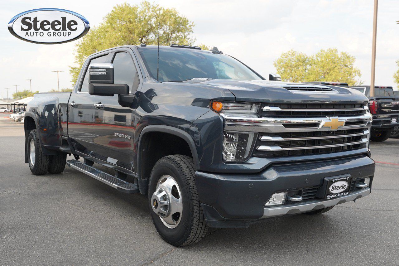 Used 2020 Chevrolet Silverado 3500 High Country w/ Technology Package AWD/4WD image 3