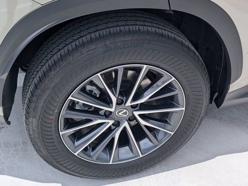 Used 2025 Lexus NX 250 FWD w/ Towing Package (2000 Lbs) image 25