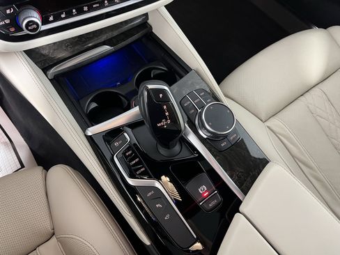 Used 2019 BMW 530e xDrive w/ Executive Package image 14