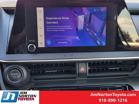Used 2026 Toyota Prius LE FWD image 18